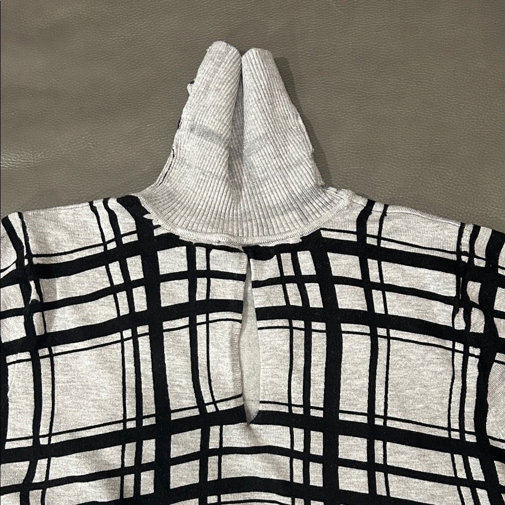 Lane Bryant Plaid Turtleneck Sweater size 18/20 - Picture 5 of 6